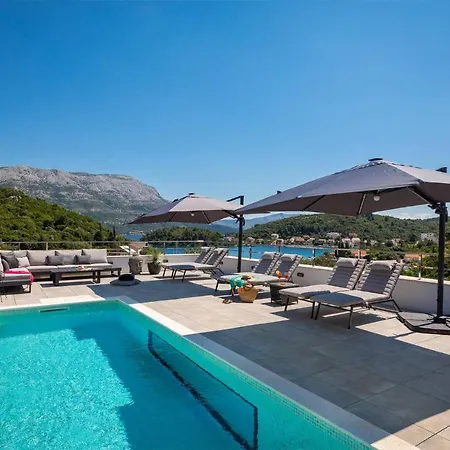 Feriehus Nice Home In Zrnovo With 4 Bedrooms