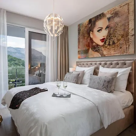 Nice Home In Zrnovo With 4 Bedrooms * Korčula