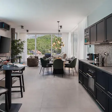 Nice Home In Zrnovo With 4 Bedrooms * Korčula